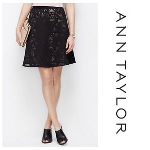 Ann Taylor ~🖤~ Black Lace Flount Skirt